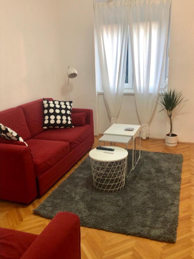 Appartamento La Madre Fiume Esterno foto