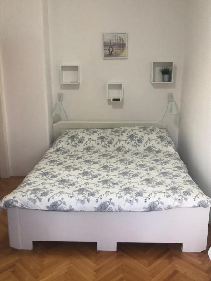 Appartamento La Madre Fiume Esterno foto
